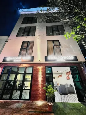 sterling wood hotel Hotel di 