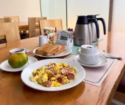 Hotel Asturias Inn - Losmen