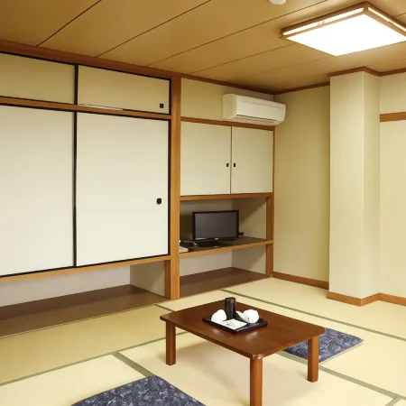 Tomi-Chaya Japanese Hotel