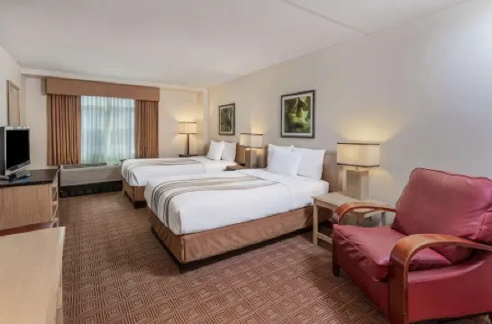 La Quinta Inn & Suites by Wyndham Garden City