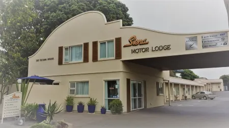 Siena Motor Lodge Отели в г. Уонгануи