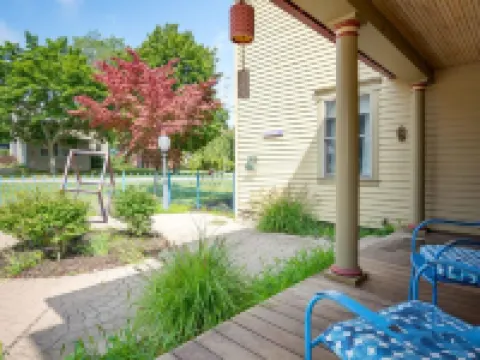 Lake Life Getaway - Condo Near Downtown! Hotels in Douglas