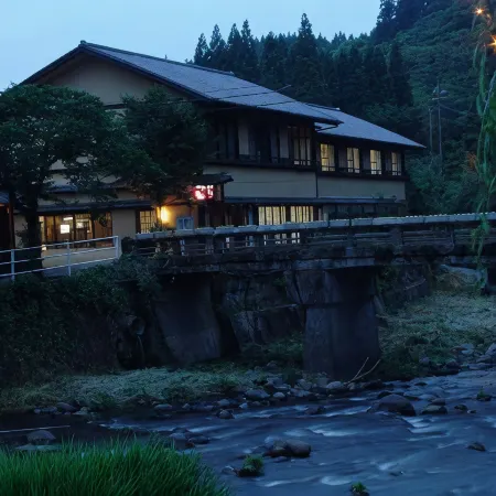 Daimaru Ryokan Отели в г. Такета