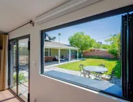 Historic Phoenix's Midtown Carriage House, Downtown {Free Parking}