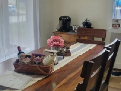 3-bedroom house in gorgeous Libby with WiFi, AC. Book your stay now Hotels in Libby