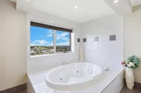Comfort Inn on Raglan