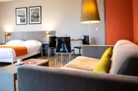 Adonis Lyon Dock Ouest