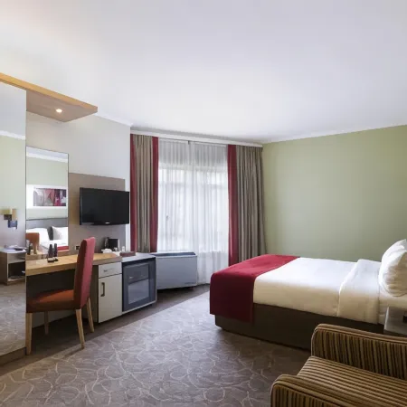 SunSquare Cape Town Gardens Отели рядом с достопримечательностью «Ораньезихт»