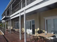 Moonglow Guesthouse Hotels near Long Beach