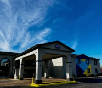 Days Inn by Wyndham Lincoln, IL Hoteles en Condado de Logan