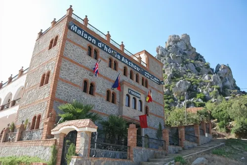 Maison d'Hôtes Akchour - Pensionaatit
