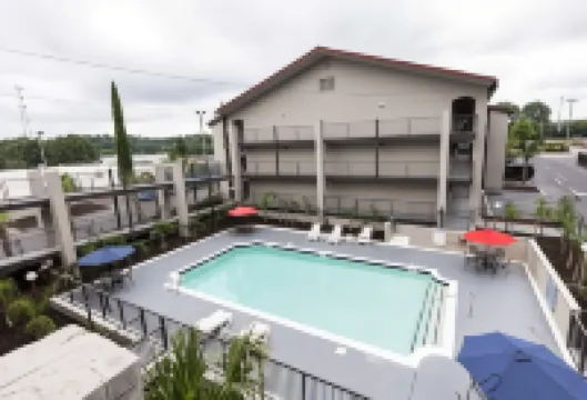 Bhagat Hotels Stone Mountain Atlanta BW Signature Collection Hotels in Tucker