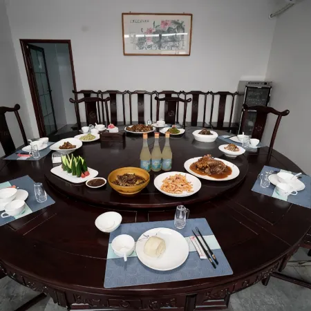 Baiyangdian Wangyue Island No. 18 Homestay