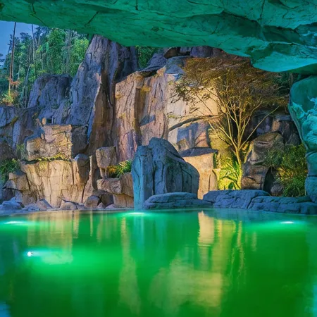 Chengdu Howard Johnson Huashuiwan Hot Springs Resort