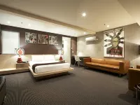 Tolarno Hotel Hotels near Prahran
