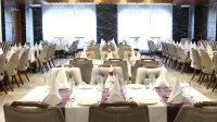 Clarks Inn Suite Gwalior - breakfast
