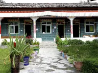 Gongbo'gyamda Zhandui Guest House - Homestays