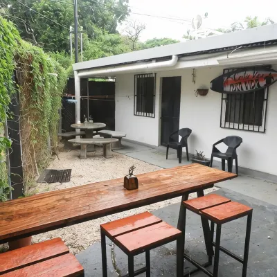 The Backside House Hotels near Banana Surf Club
