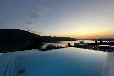 Pensiunea Berzasca Các khách sạn ở 