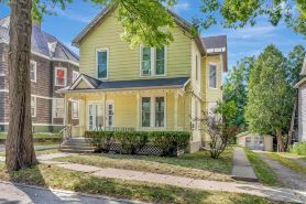 Spacious Central 4BR, Ski, Bike,Hike, Explore Downtown