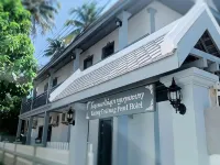 Luang Prabang Pearl Hotel Hotel berhampiran Gunung Phou Si