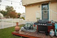 Family Pet Friendly 3-Bedroom Vintage Inspired House in Kyle - Plum Creek