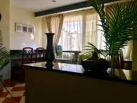 Alexander The Great Hotel - Homestays