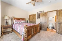 Huge Private Heated Swim Spa • Game Room • 7Br/7Baentire Home  Work Space, - Balcony