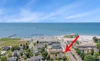 Ludington Pier House