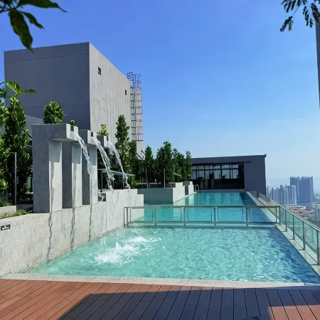 Iconic regency by Penang Comfort Stays