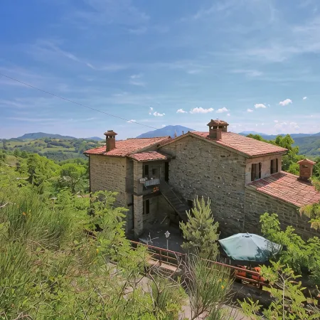 Farmhouse in Apecchio with Pool & Spa