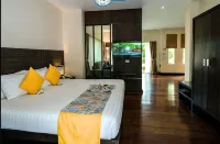 Baan Amphawa Resort & Spa - balcony