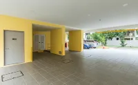 ibis budget Singapore Emerald - parking