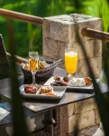 Achtis Hotel - breakfast