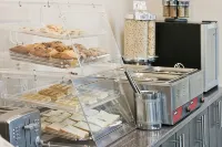 Travelodge by Wyndham Kindersley - Desayuno