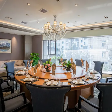 GanZhouXiangjiangwan International Hotel (South Gate Ancient City Wall)