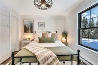 Charming 2-bedroom chalet with jacuzzi WiFi and AC in Glenburn