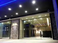 Kiwi Express Hotel (Taichung Station Branch II)