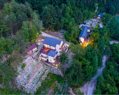 Secret Garden Pension Hotels near Phoenix Snow Park