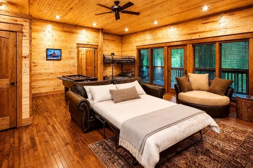 Wisdom Creek Lodge - Creek Lot, 4 Suites, Hot Tub & Game Room - Lodges