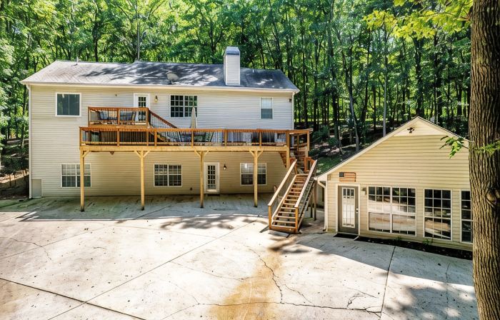 Game Room, Quiet Cove & Dock!  Lakefront! Sleeps 16