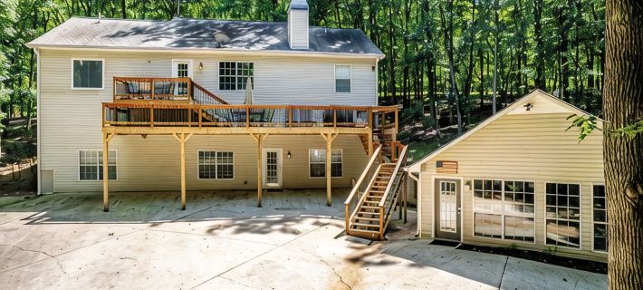 Game Room, Quiet Cove & Dock!  Lakefront! Sleeps 16 Hotels in Putnam County