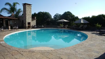 Nyikani House – Safari Stay with Mt. Kenya Views Hotels in 