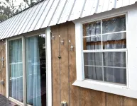 Charming Cabin with AC, Heating, Hot Tub, at Painted Buffalo Resorts