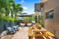Surfside Beach House + Steps to sand & free parking! - 4-Star