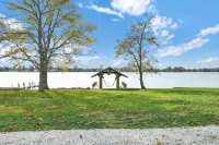 Lakeside Haven
