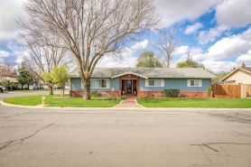 Yuba City 3 bedrooms 4 beds 2 ba Spacious Game Room Games Playground Trampoline