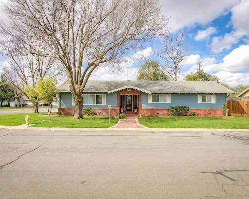 Yuba City 3 bedrooms 4 beds 2 ba Spacious Game Room Games Playground Trampoline Hotels in Sutter County