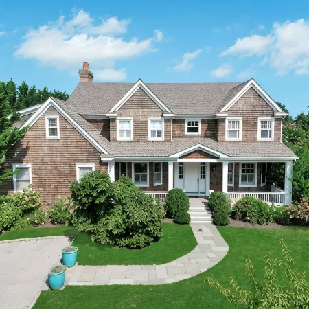 Bridgehampton Estate, Private Tennis, Minutes from Ocean Beaches
