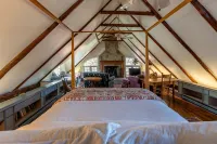 Beautiful Historic Country Estate – Modern Comfort in Okemo Valley